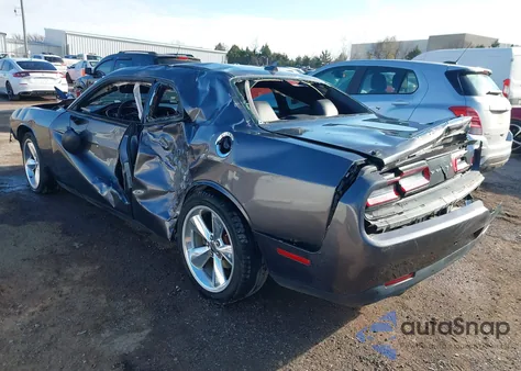 2015 Dodge Challenger R/T Plus from USA, damaged, VIN 2C3CDZBT9FH711296